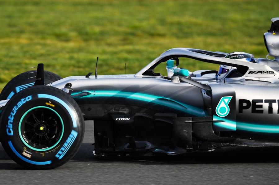Детали экстерьера Mercedes-AMG F1 W10 EQ Power+ 2019 года  (фото 7 из 31)